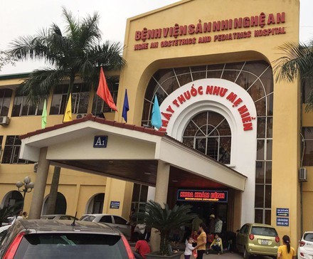 Bệnh viện Sản nhi Nghệ An nơi cháu bé được chuyển xuống cấp cứu