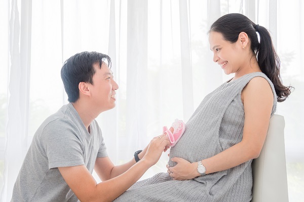 Hiện tạị xét nghiệm AMH, cùng với độ tuổi là những yếu tố để đánh giá nhằm tiên đoán khả năng thụ thai và sinh sản ở các bà mẹ tương lai