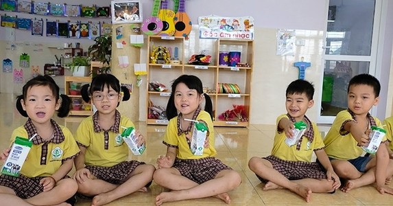 Viện Dinh dưỡng Quốc gia:  Cần thiết bổ sung 21 vi chất trong sữa học đường