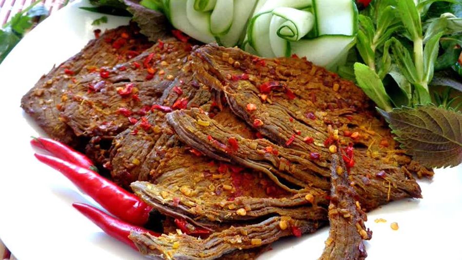 Cách chọn bò khô, trâu khô cực ngon, không lo phẩm màu và hóa chất