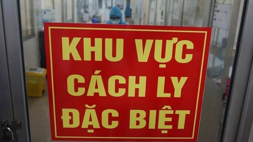 Tính đến 12h ngày 27/2, Hà Nội phát hiện thêm 1 ca nghi ngờ nhiễm Covid-19 tại Hoàng Mai, đồng thời, cách ly và giám sát y tế 89 người.