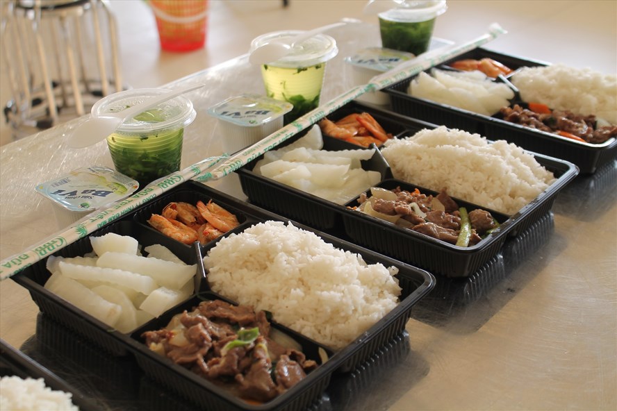 Well-prepared meals for South Korean people at a quarantine area in Hai Phong City