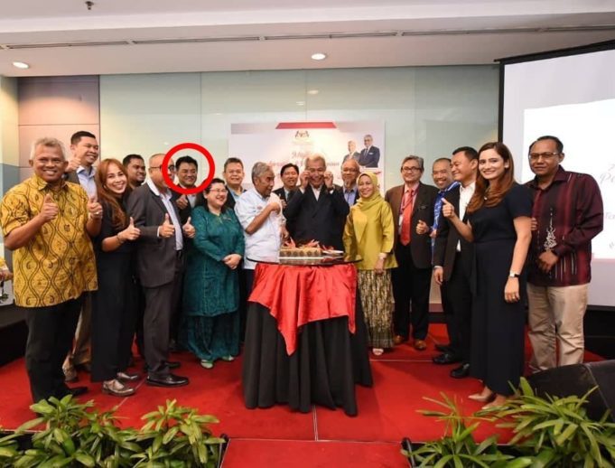 Người đàn ông 52 tuổi tham dự nhiều sự kiện, có mặt nhiều quan chức cấp cao của Malaysia
