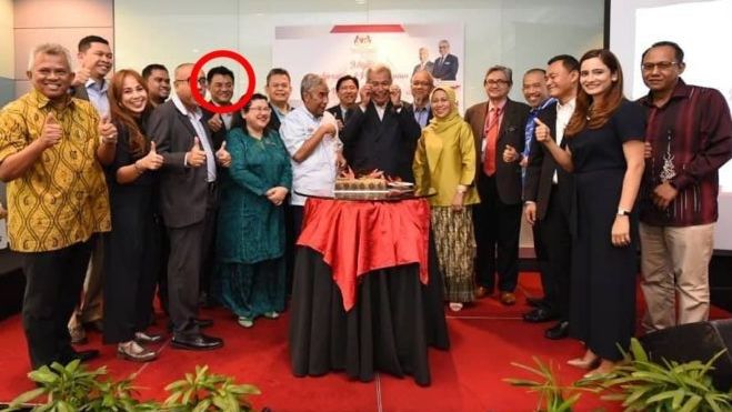 Chủ tịch hội đồng quản trị Malaysia nhiễm Covid-19, tiếp xúc với nhiều chính trị gia