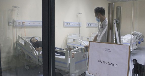 Thêm 4 người nhiễm nCoV tại Hà Nội, Quảng Ninh, TP HCM