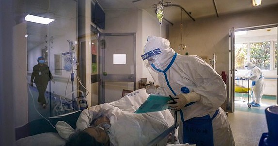 Hơn một nửa người nhiễm Covid-19 có triệu chứng này sớm hơn cả sốt