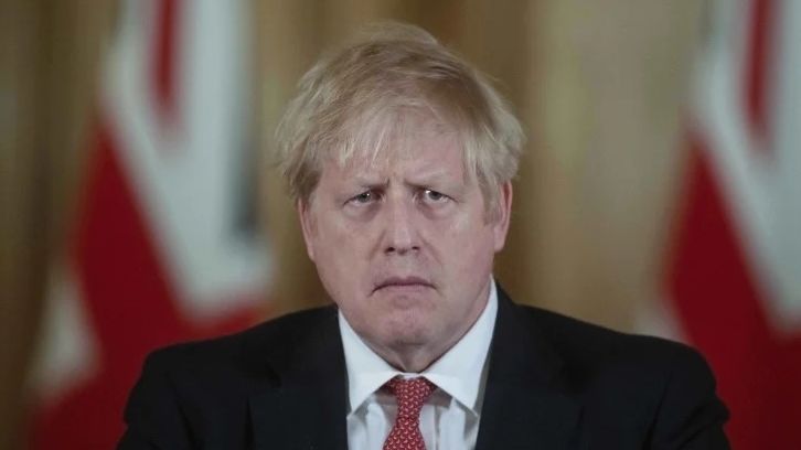 Thủ tướng Anh 'nếm trái đắng' nCoV