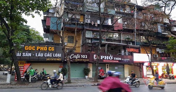 Chợ, siêu thị Hà Nội mở cửa bình thường