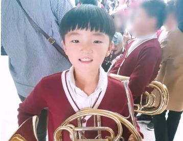 Cậu bé Hàn Quốc qua đời, hiến tạng cho 7 người