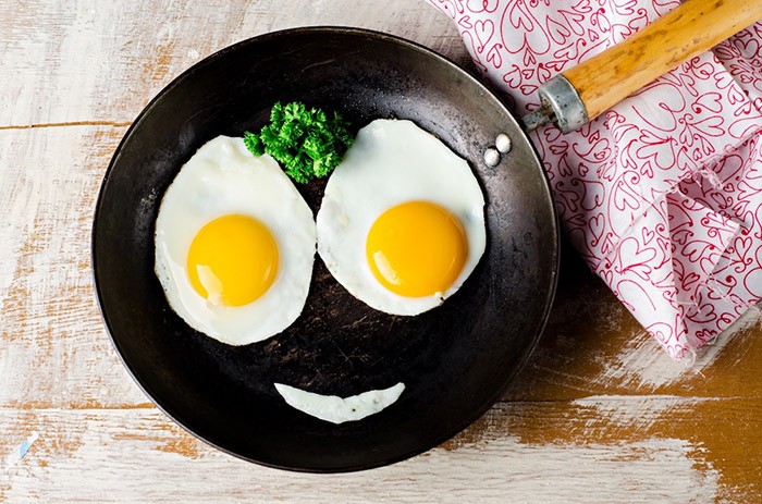 Sự thật ăn 2 quả trứng mỗi ngày có làm tăng cholesterol?