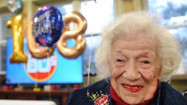 Bà cụ 108 tuổi chiến thắng hai đại dịch