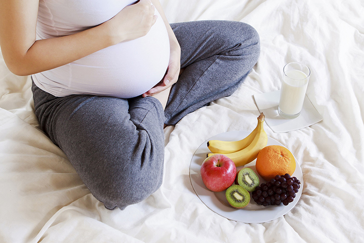 Bảo vệ sức khỏe mẹ bầu trong thời điểm ‘bình thường mới’