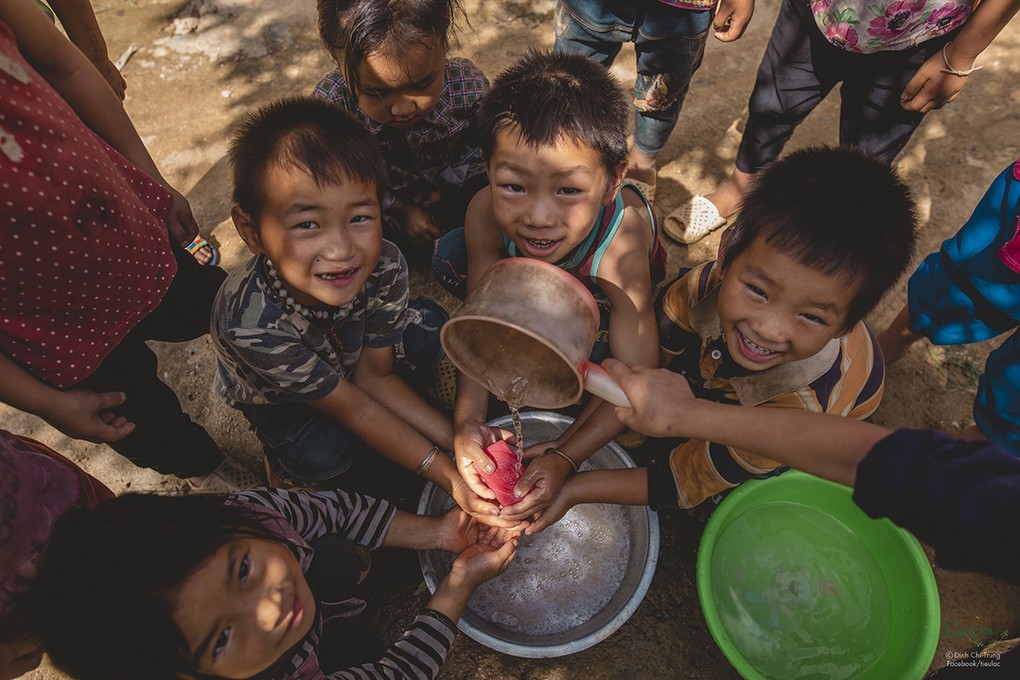 Rửa tay thường xuyên và đúng cách bằng xà phòng giúp ngăn chặn các bệnh lây nhiễm. Ảnh: Đinh Chí Trung