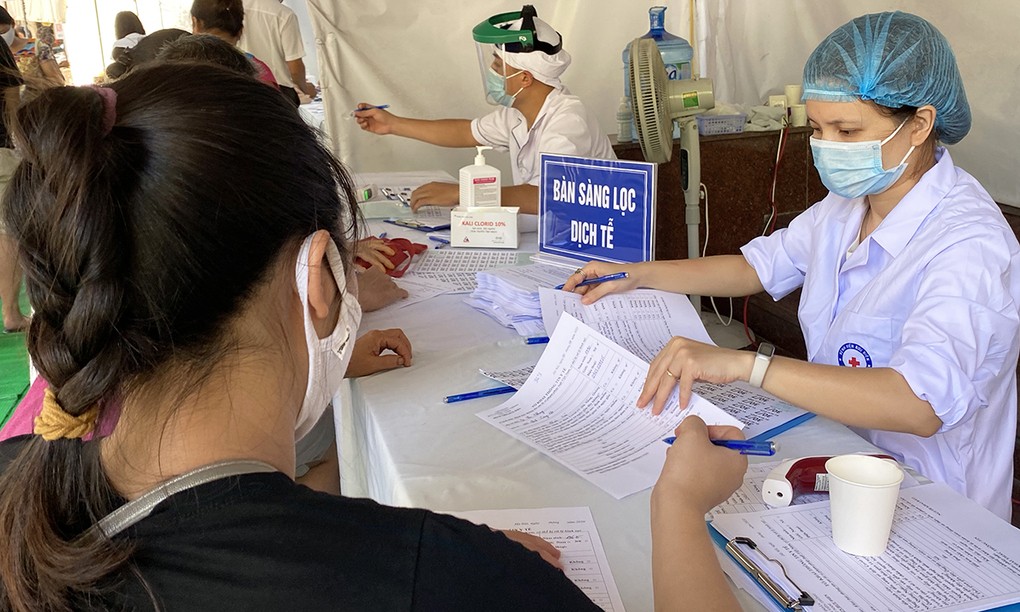Bệnh viện Hà Nội tái khởi động chống Covid-19