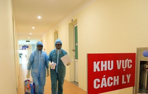 Cách ly 9 y bác sĩ Hà Nội tiếp xúc người nhiễm nCoV