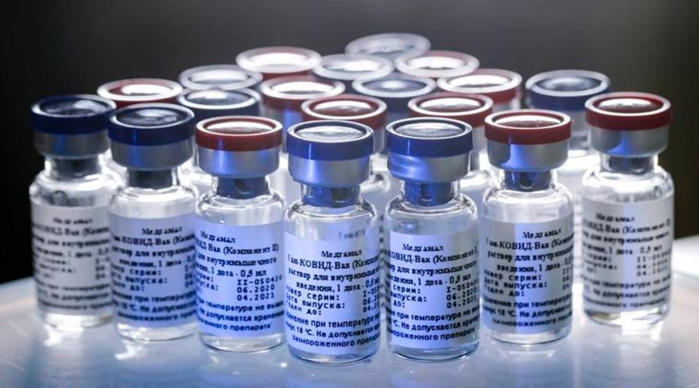 Vaccine Sputnik V của Nga được phê duyệt ngày 11/8. Ảnh: AP