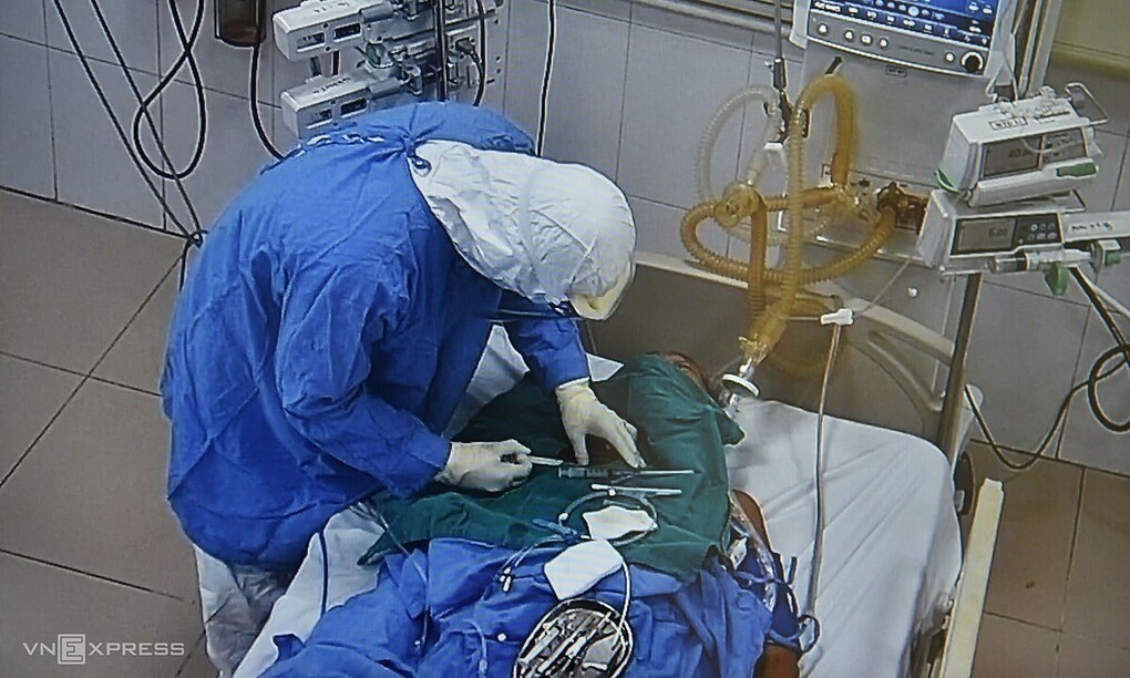 Bệnh nhân Covid-19 Hải Dương trở nặng ngay khi nhập viện