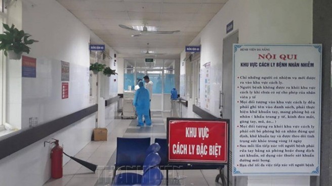 Hà Nội đình chỉ thêm 2 cán bộ Trung tâm Y tế để lọt bệnh nhân Covid-19