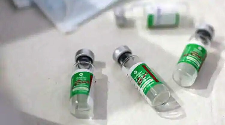 Vaccine Covid-19 do Ấn Độ sản xuất. Ảnh: Bloomberg.