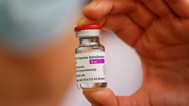 Một nhân viên y tế chết sau tiêm vaccine AstraZeneca