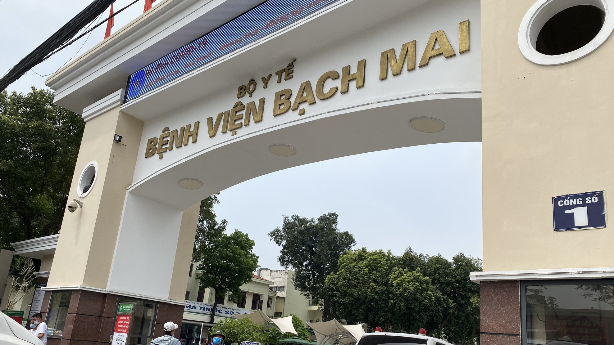 Giám đốc Bạch Mai: 28 bác sĩ chuyển đi không ảnh hưởng đến bệnh viện