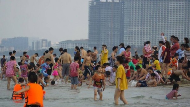 Đà Nẵng: Người dân, du khách vẫn phớt lờ khuyến cáo, không đeo khẩu trang