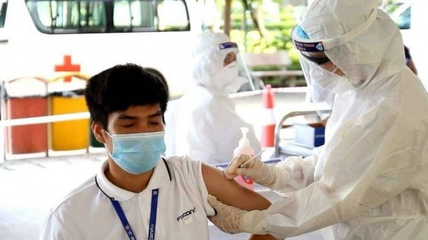 Bộ Y tế “phá rào” chính sách nhập khẩu vaccine Covid-19