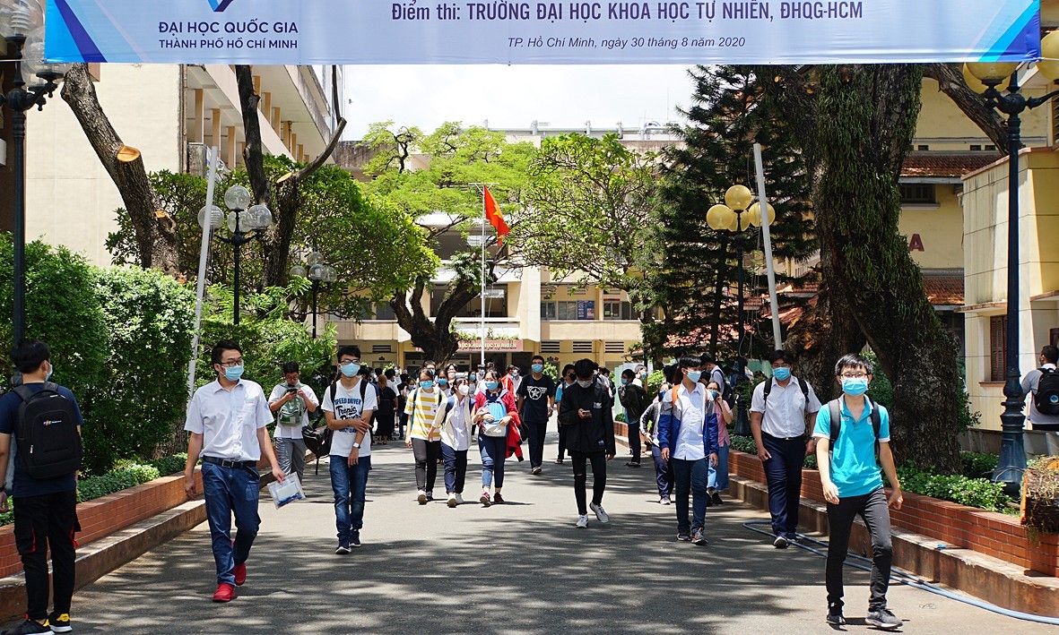 Students at the Vietnam National University, Ho Chi Minh City, August 2020. Photo by VnExpress/Manh Tung.