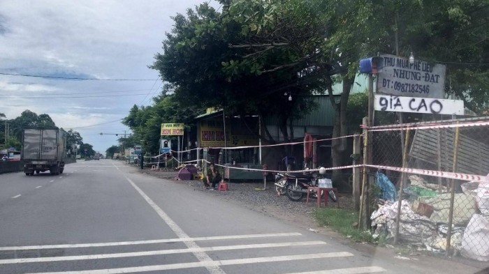 Ngành y tế địa phương phong toả khu vực 2 bệnh nhân sinh sống và làm việc.