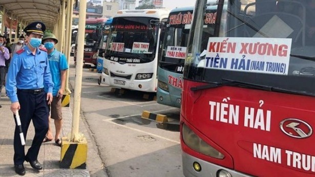 Hà Nội tạm dừng hoạt động vận tải hành khách đi đến 14 tỉnh, thành