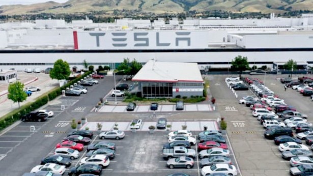 Tín dụng carbon - mảng kinh doanh béo bở của Tesla