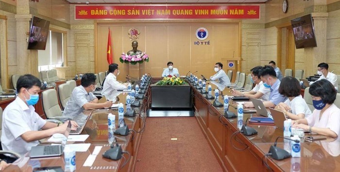 Cuối giờ chiều nay (13/7), Bộ trưởng Bộ Y tế Nguyễn Thanh Long có cuộc làm việc với Bộ phận thường trực phòng, chống dịch của Bộ tại TP.HCM.