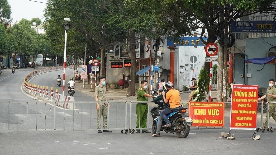 Vietnam's local Covid case count up by 2,014