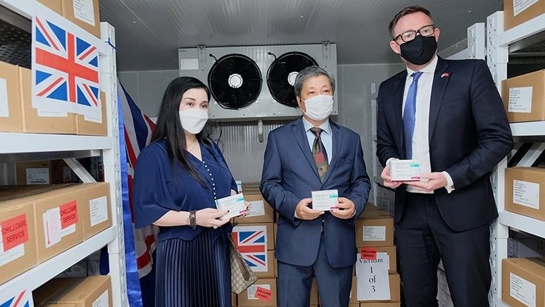 UK donates 415,000 doses of Covid-19 vaccine to Vietnam