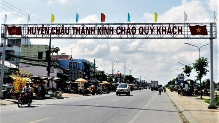 Thị trấn Châu Thành, trung tâm hành chính của huyện Châu Thành.