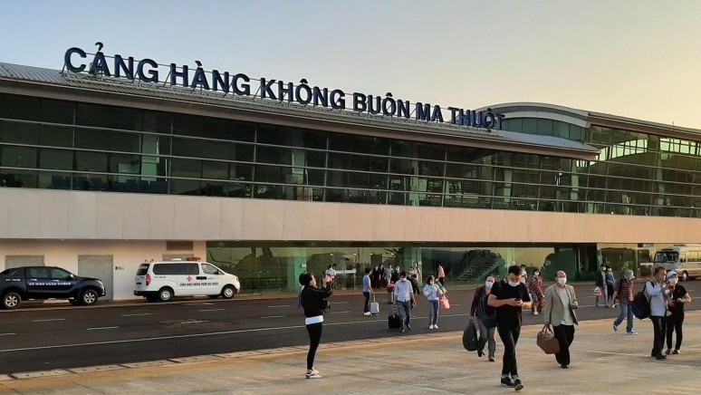 Tạm dừng bay thương mại TP Hồ Chí Minh - Buôn Ma Thuột