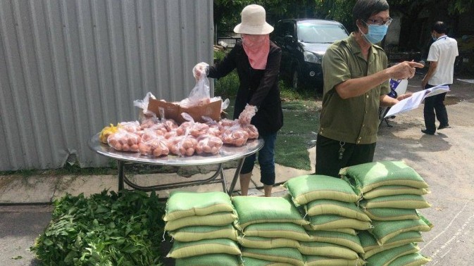 TP.HCM hỗ trợ tiền trọ, lương thực cho người khó khăn trong tháng 8, 9