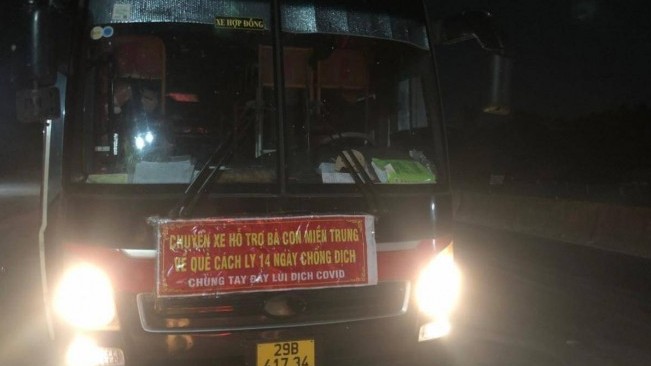 Quảng Bình phát hiện xe khách chở 39 người từ TP. HCM về quê tránh Covid-19