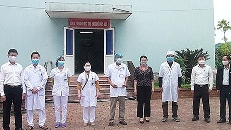 8 nhân viên y tế tại Bệnh viện dã chiến số 2 ở Nghệ An nhiễm Covid-19