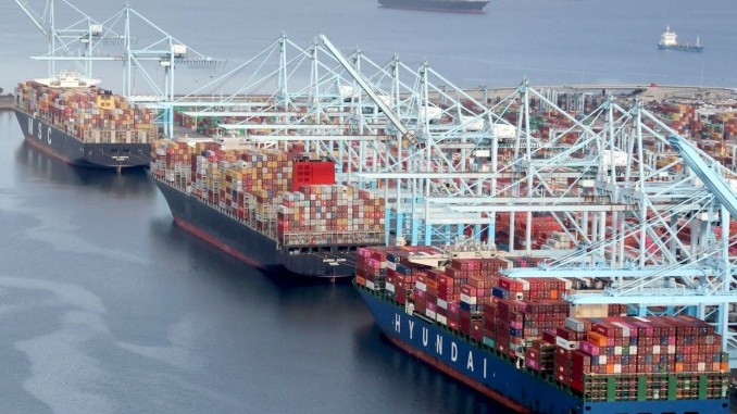 Lý do cước vận tải container trên thế giới tăng phi mã và sẽ chưa dừng lại?