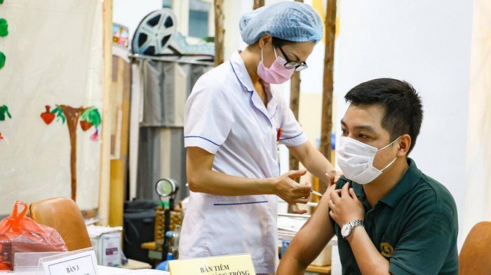 Hà Nội đặt mục tiêu đến ngày 15/9/2021, sẽ tiêm vaccine Covid-19 cho 100% người đủ 18 tuổi