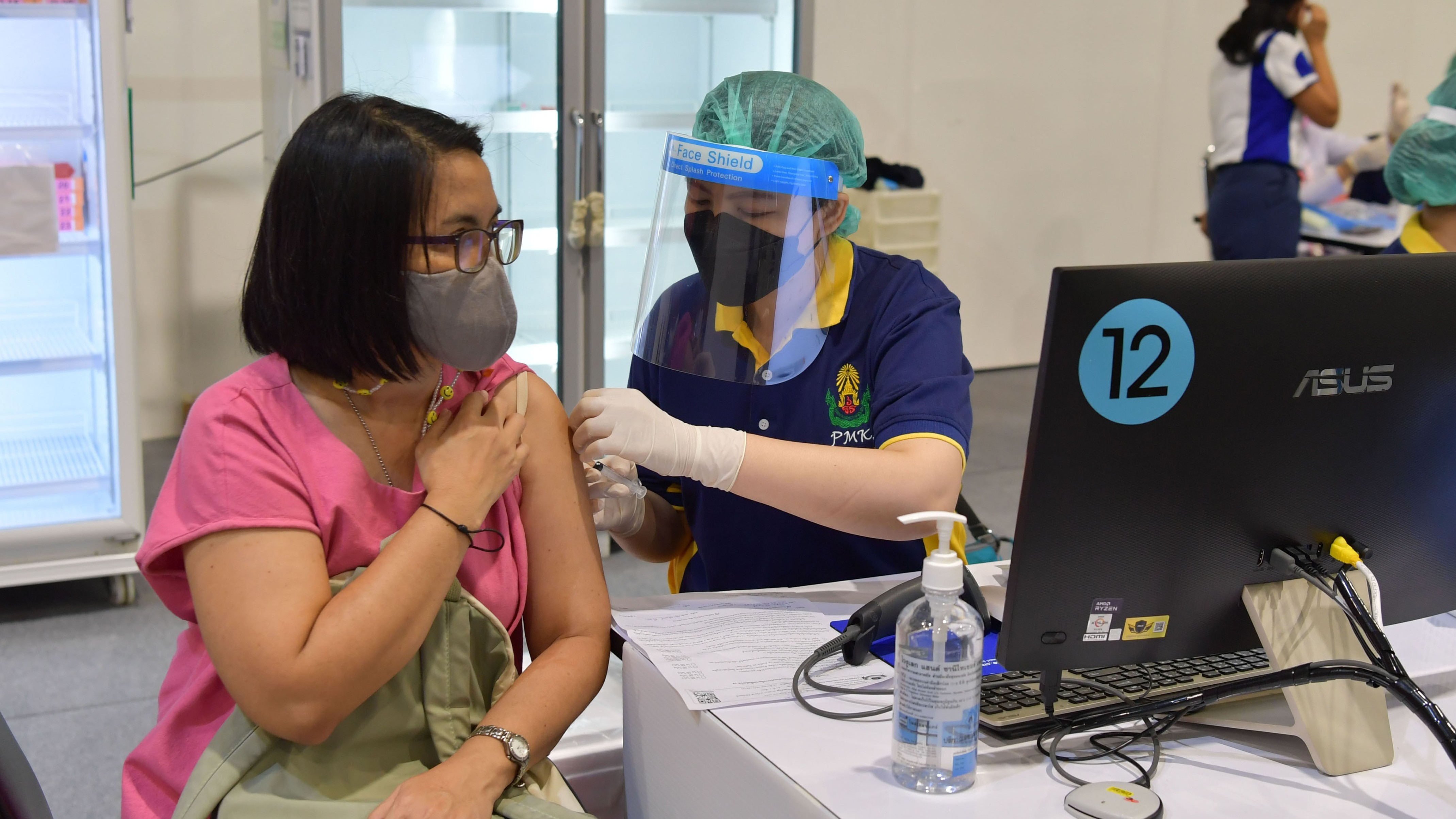 70% dân số Bangkok đã được tiêm 2 mũi vaccine ngừa Covid-19