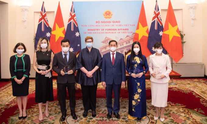 Việt Nam nhận hỗ trợ từ Australia gần 5 triệu USD  để phục hồi kinh tế