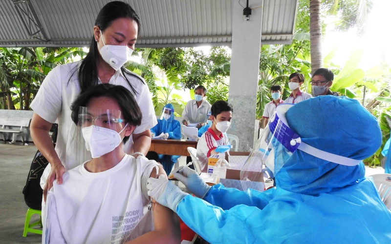 Ninh Thuận tiêm vaccine phòng Covid-19 cho trẻ từ 12 đến dưới 18 tuổi