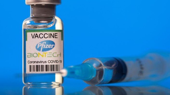 Việc gia hạn vaccine Pfizer thực hiện theo thông lệ quốc tế