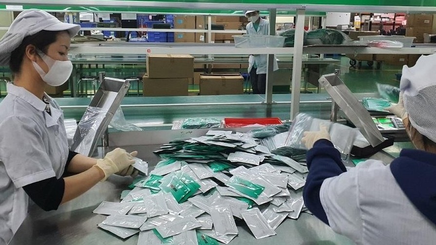 Cấp phép sử dụng khẩn cấp test nhanh kháng nguyên SARS-CoV-2 bằng dịch mũi “made in Vietnam”