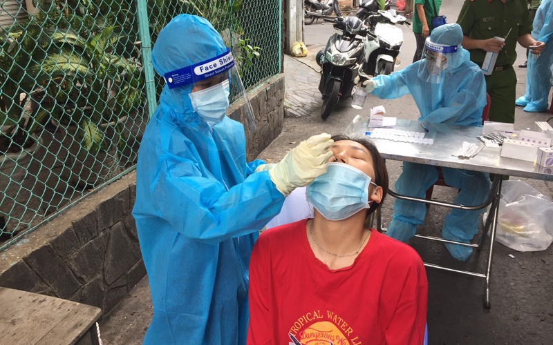 Omicron đang là biến chủng gây bệnh chủ yếu tại Thành phố Hồ Chí Minh