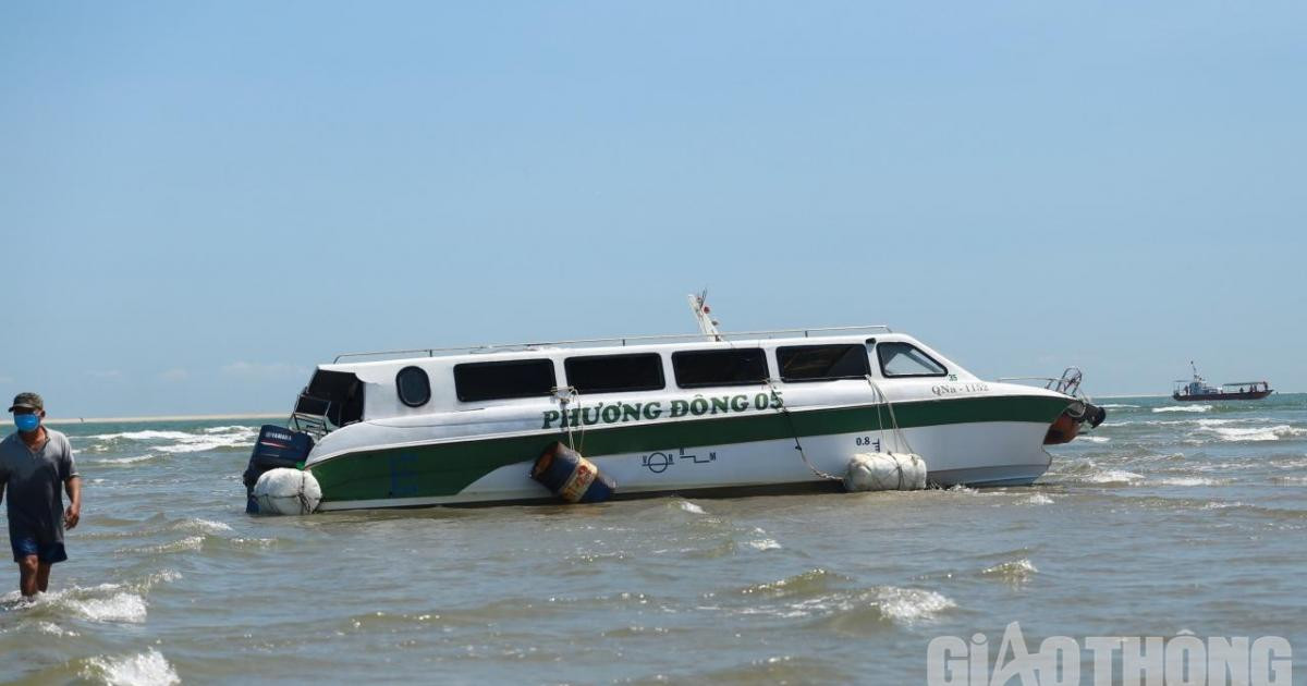 Chìm tàu 17 người chết ở Quảng Nam: Chủ tàu nói gì?