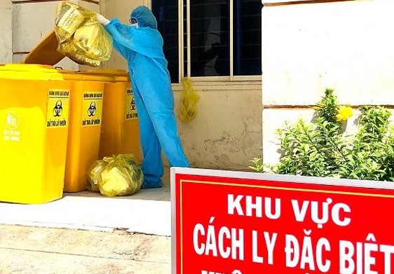 Ảnh minh họa - Xử lý rác thải nguy cơ chứa SARS-CoV-2