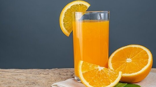 F0 nên uống nước cam không?